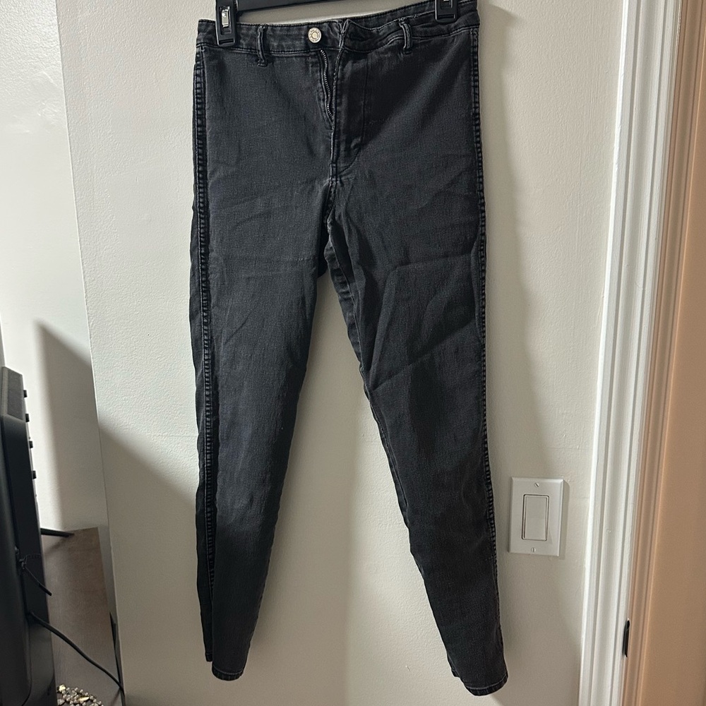Black high waisted skinny jeans